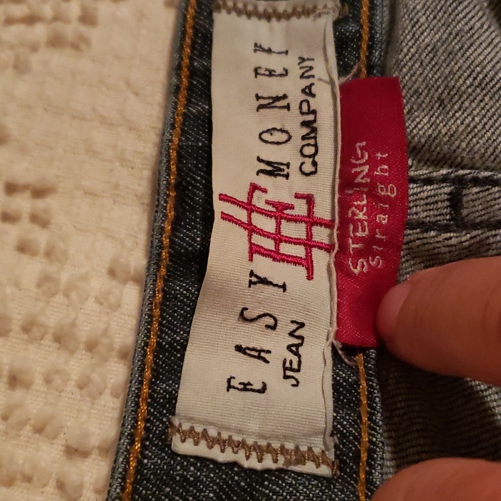 Easy Money Capris - Picture 5 of 6
